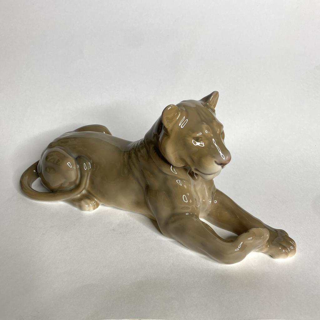 Фигура «Львица» Bing&Grondahl Дания 30 см Арт 247