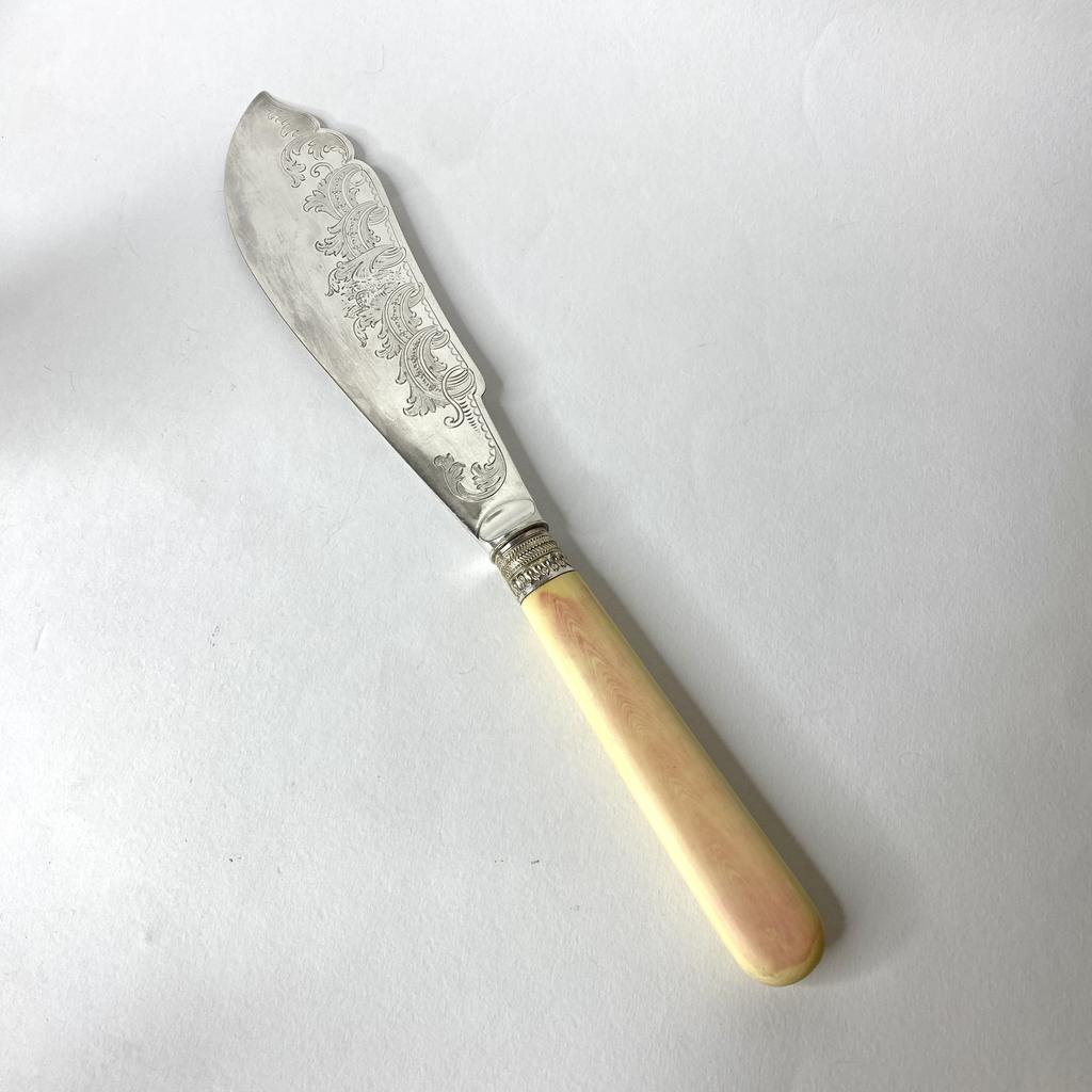 ✨Большой посеребрённый нож с бакелитовой ручкой Арт 2166