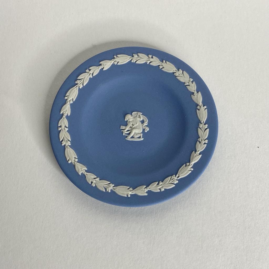 ✨✨Миниатюрное блюдце Wedgwood «Дева» 8 см Арт 2718