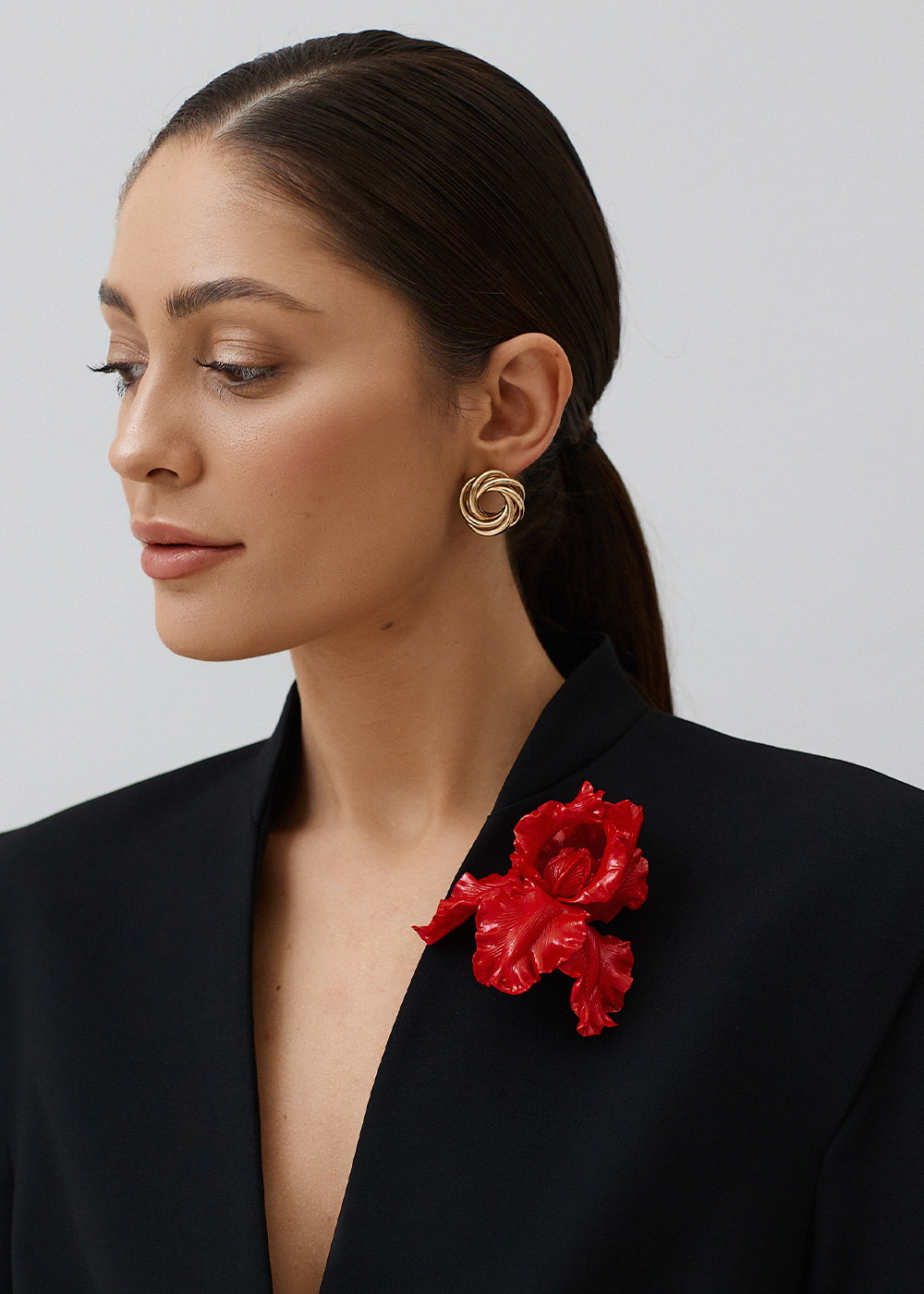 Iris red