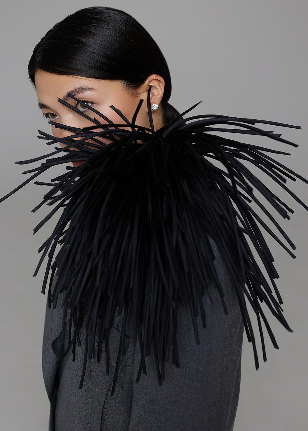 Brooch actinia black 25cm