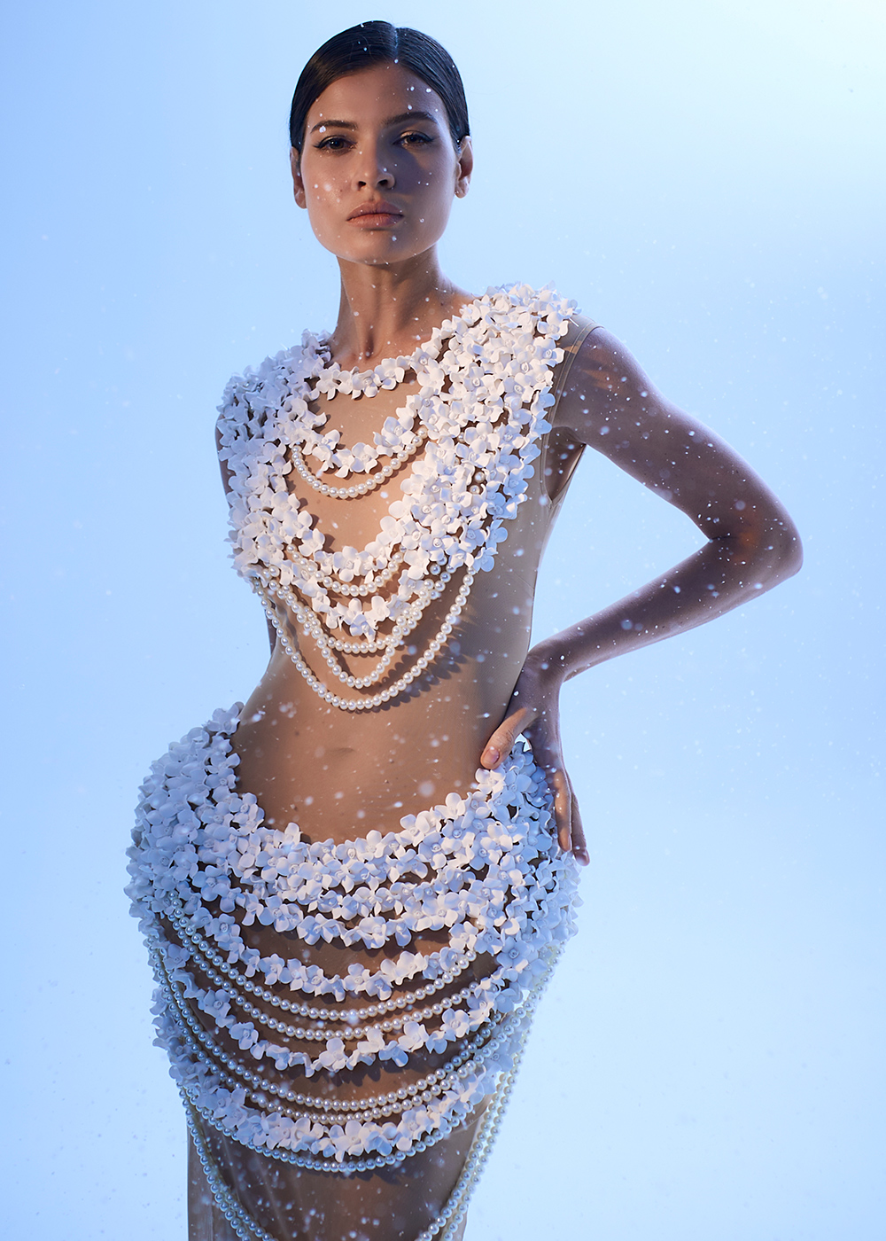 Dress with milky flowers