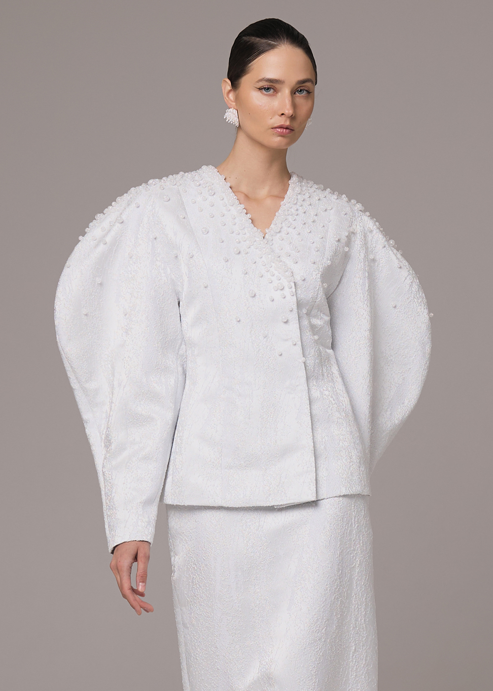 Jacket of jacquard with beads, white