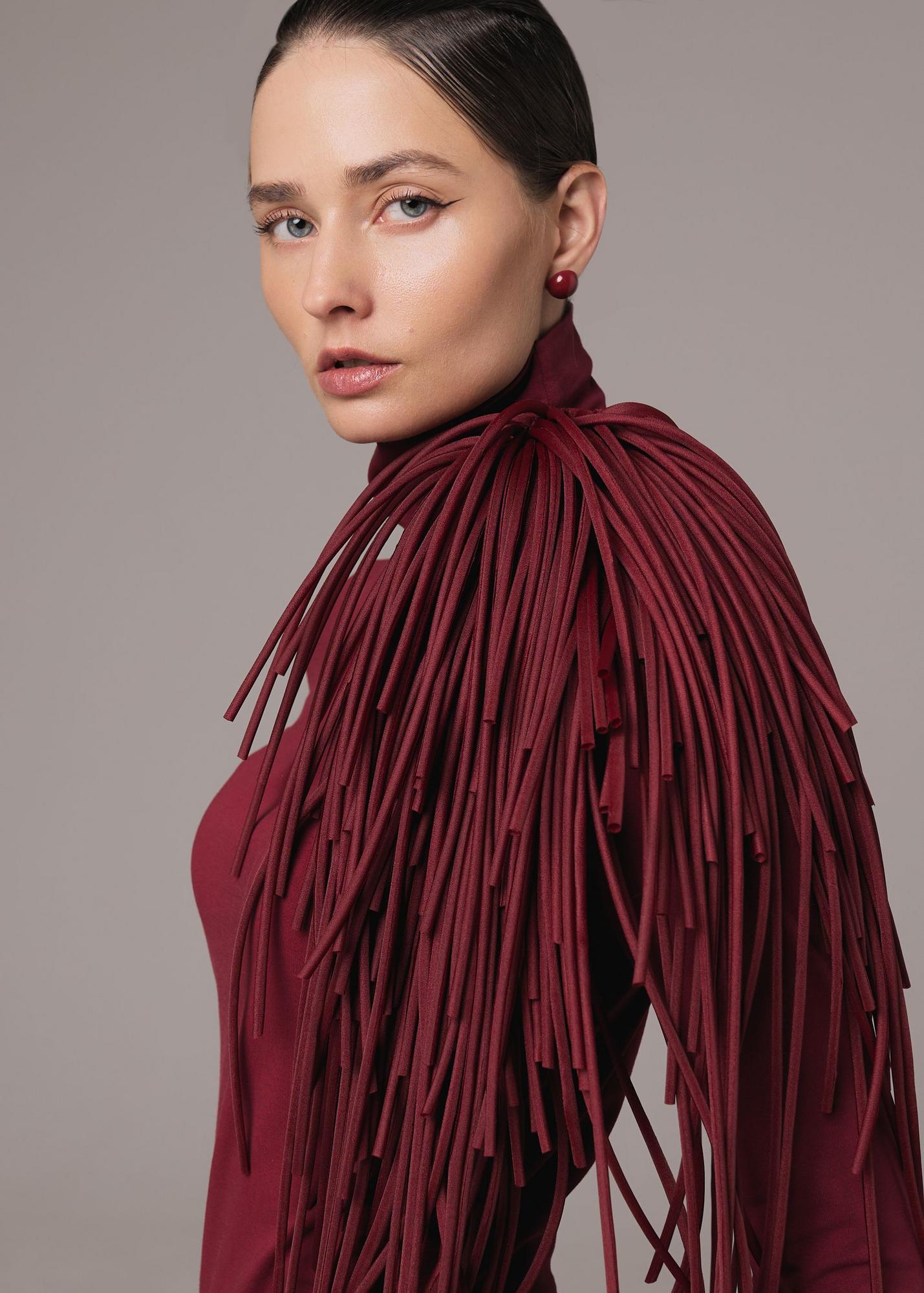 Brooch Reverie, burgundy