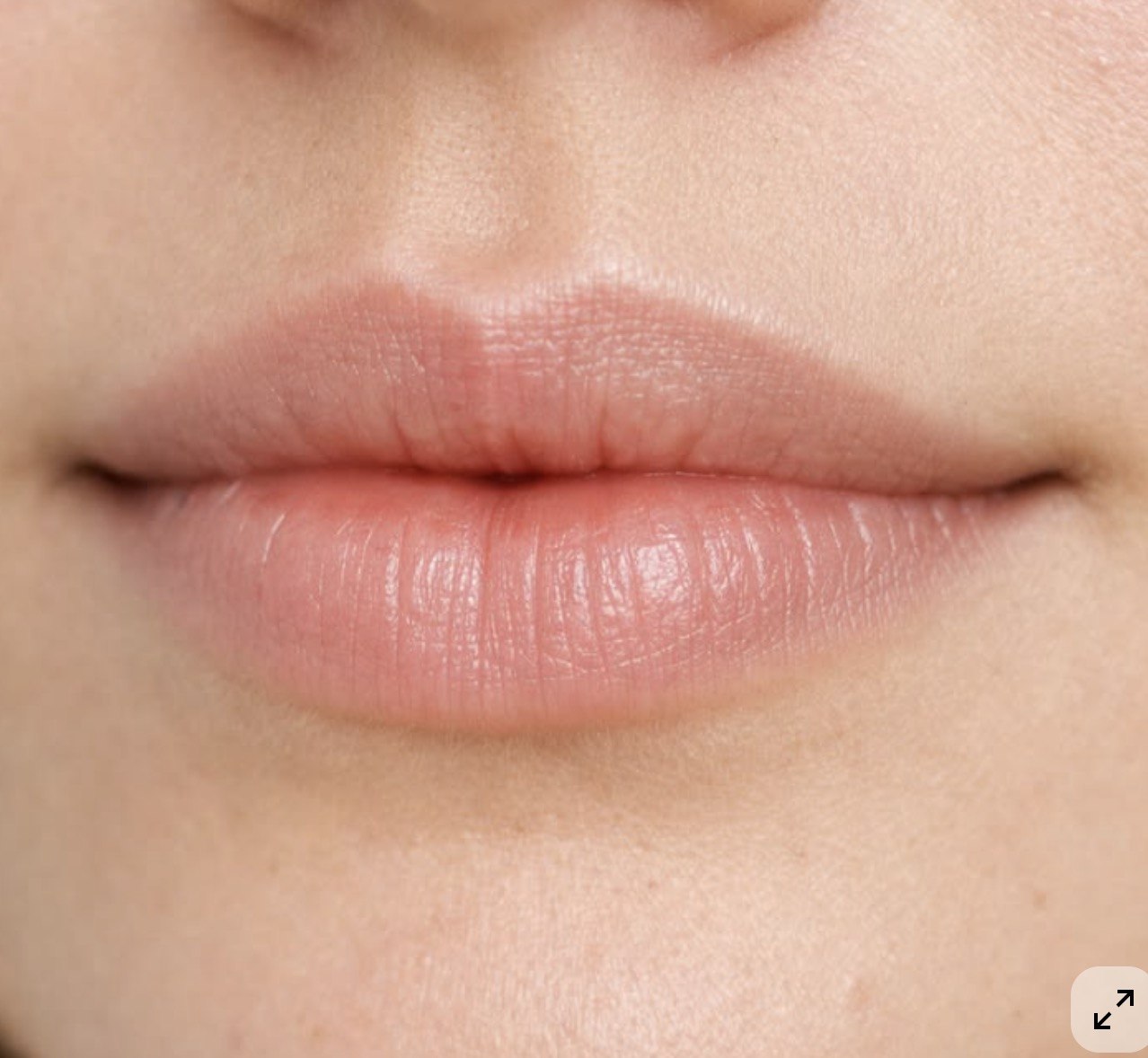 Бальзам для губ. Оттенок №10. Прозрачная тишина. Aesthetic. 3,3 гр