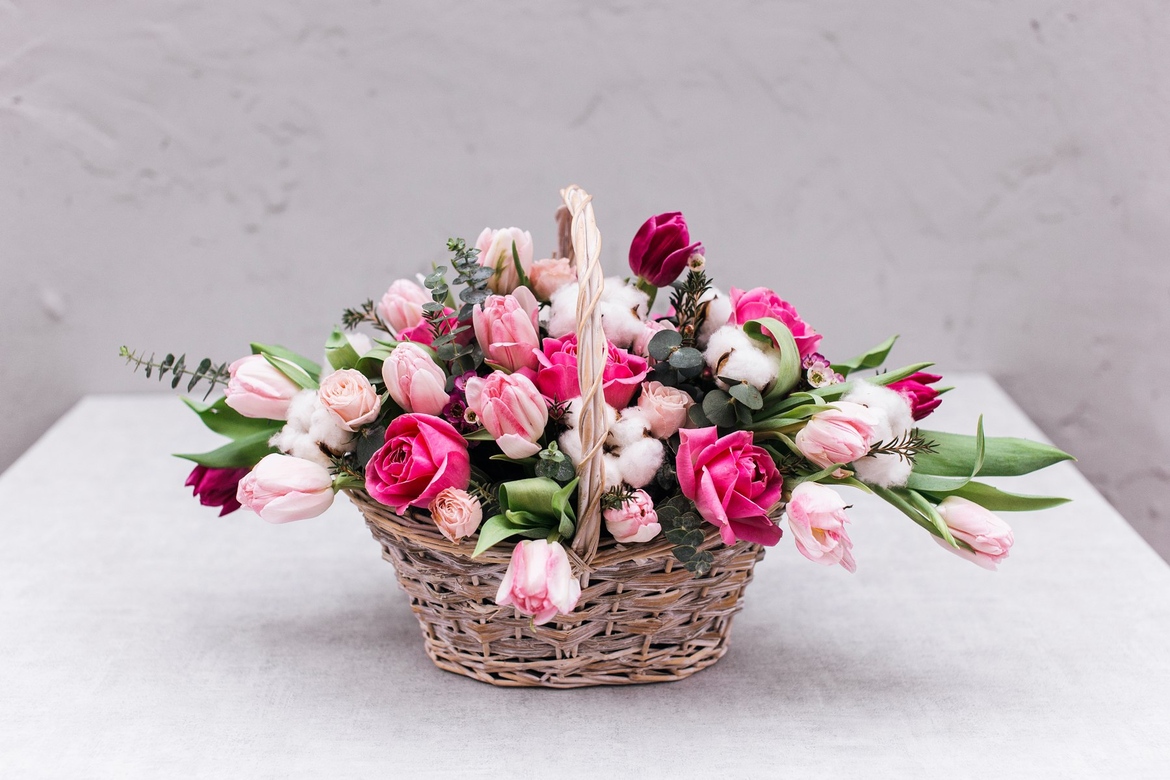 КОРЗИНА С ЦВЕТАМИ (S)