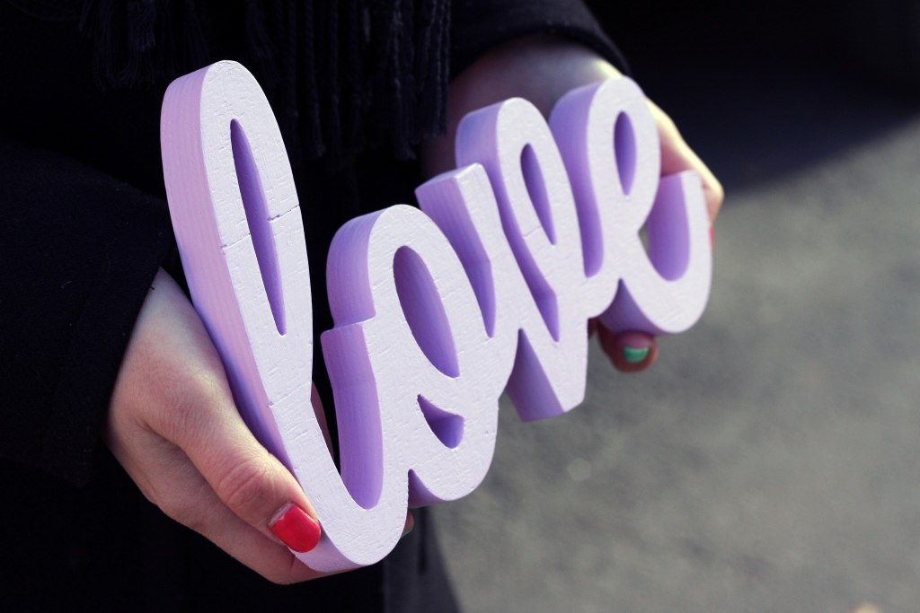 LOVE (ЦВЕТ - ЛЮБОЙ)