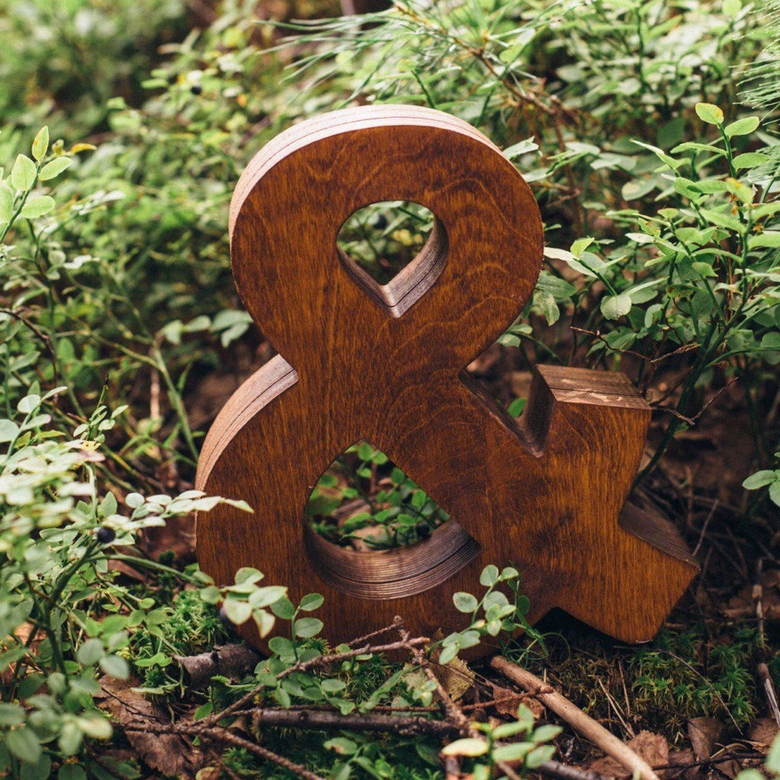 АМПЕРСАНД ИЗ ДЕРЕВА (&)