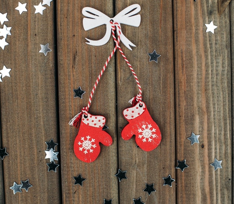 Елочное украшение - Варежки