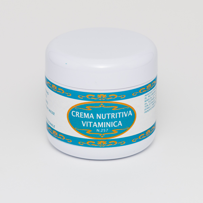 ПИТАТЕЛЬНЫЙ ВИТАМИННЫЙ КРЕМ С АВОКАДО CREMA NUTRITIVA VITAMINICA