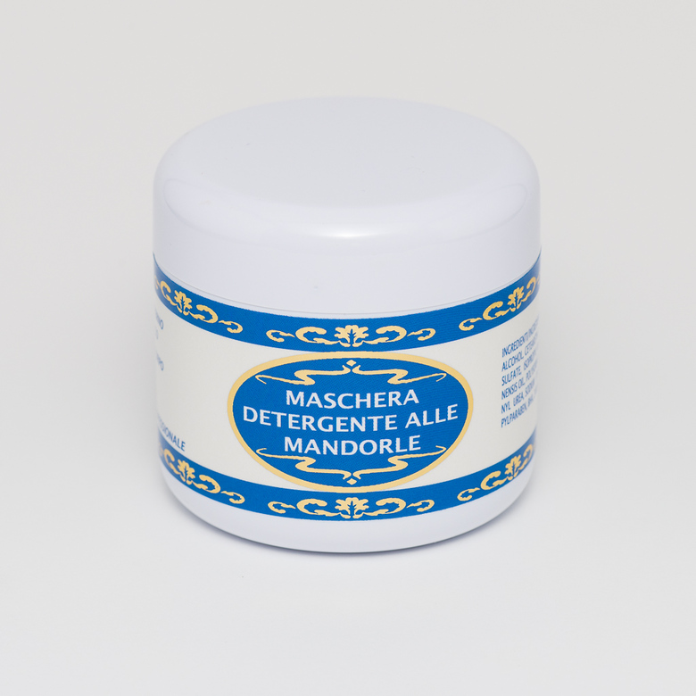 ОЧИЩАЮЩАЯ МАСКА С МИНДАЛЕМ  MASCHERA DETERGENTE ALLE MANDORLE