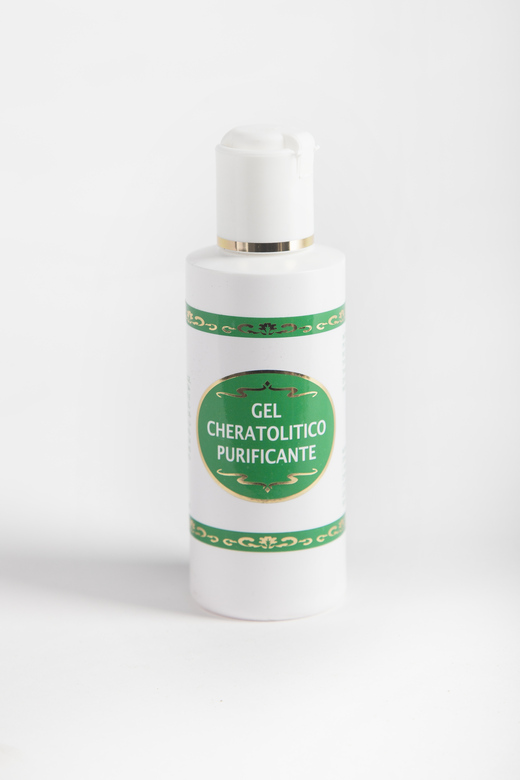 ОЧИЩАЮЩИЙ КЕРАТОЛИЧЕСКИЙ ГЕЛЬ     GEL CHERATOLITICO PURIFICANTE
