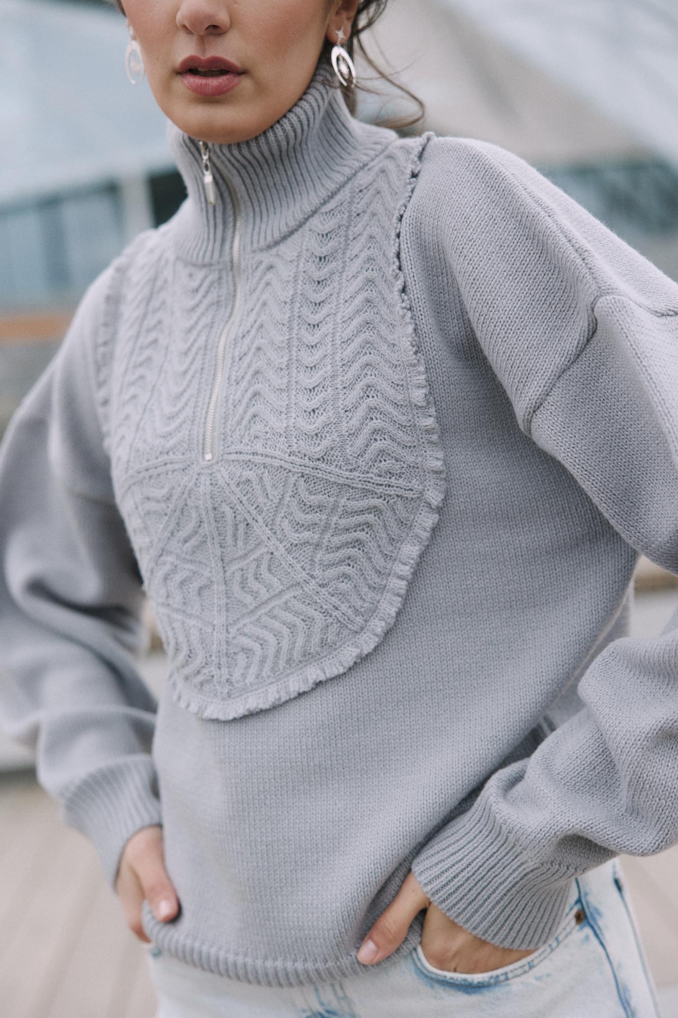 Свитер с молнией "Изю" серый