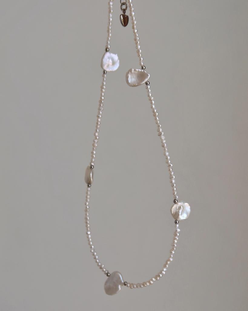 Чокер из жемчуга / "невесомость"