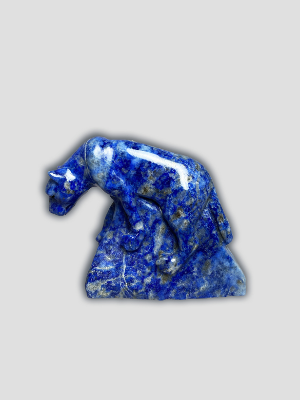 Скульптура "Пантера" (лазурит)