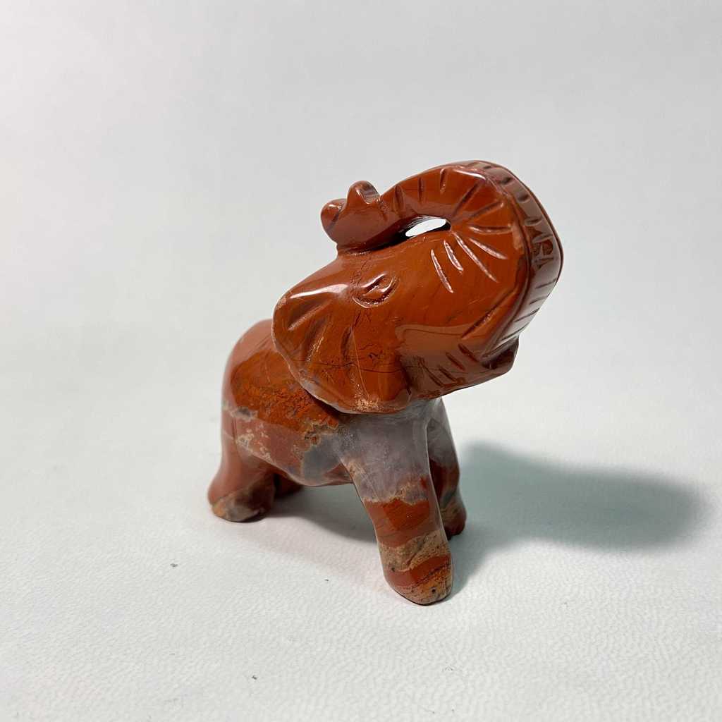 "Слоник" (яшма)