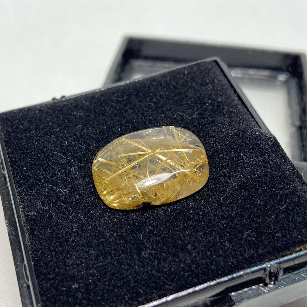 Кварц с рутилом