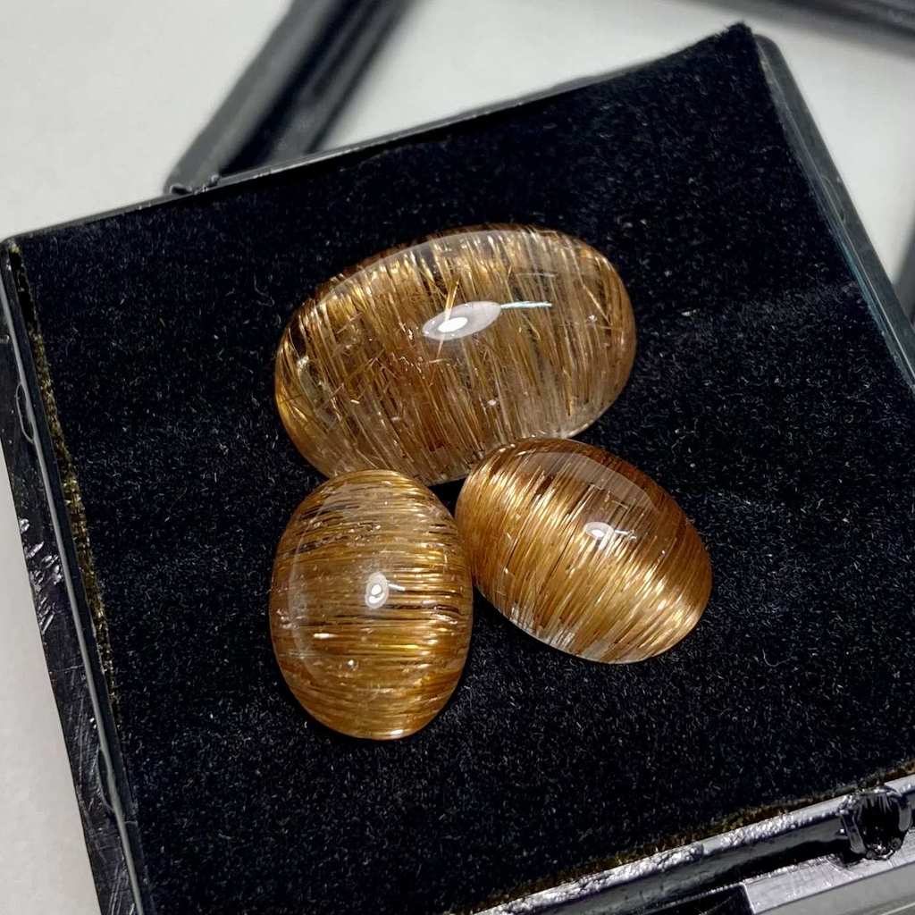 Кабошоны (кварц с рутилом)