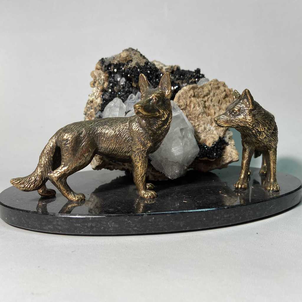 Композиция "2 волка"