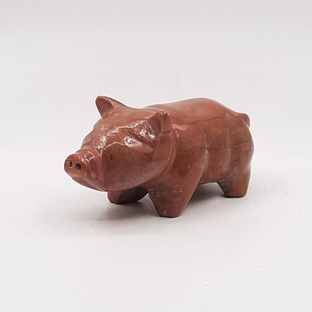 "Поросёнок" (родонит)