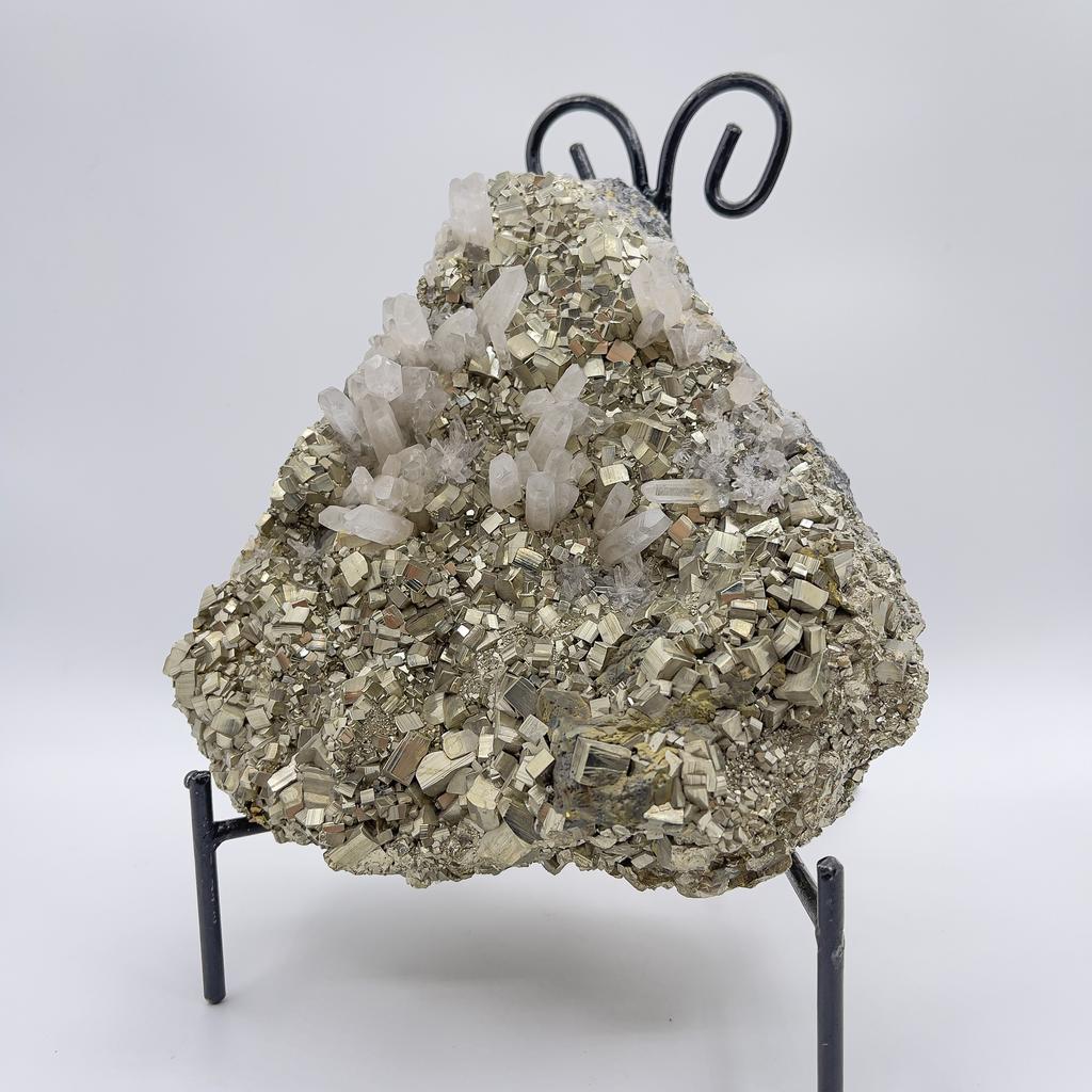 Друза кварца на пирите, Перу