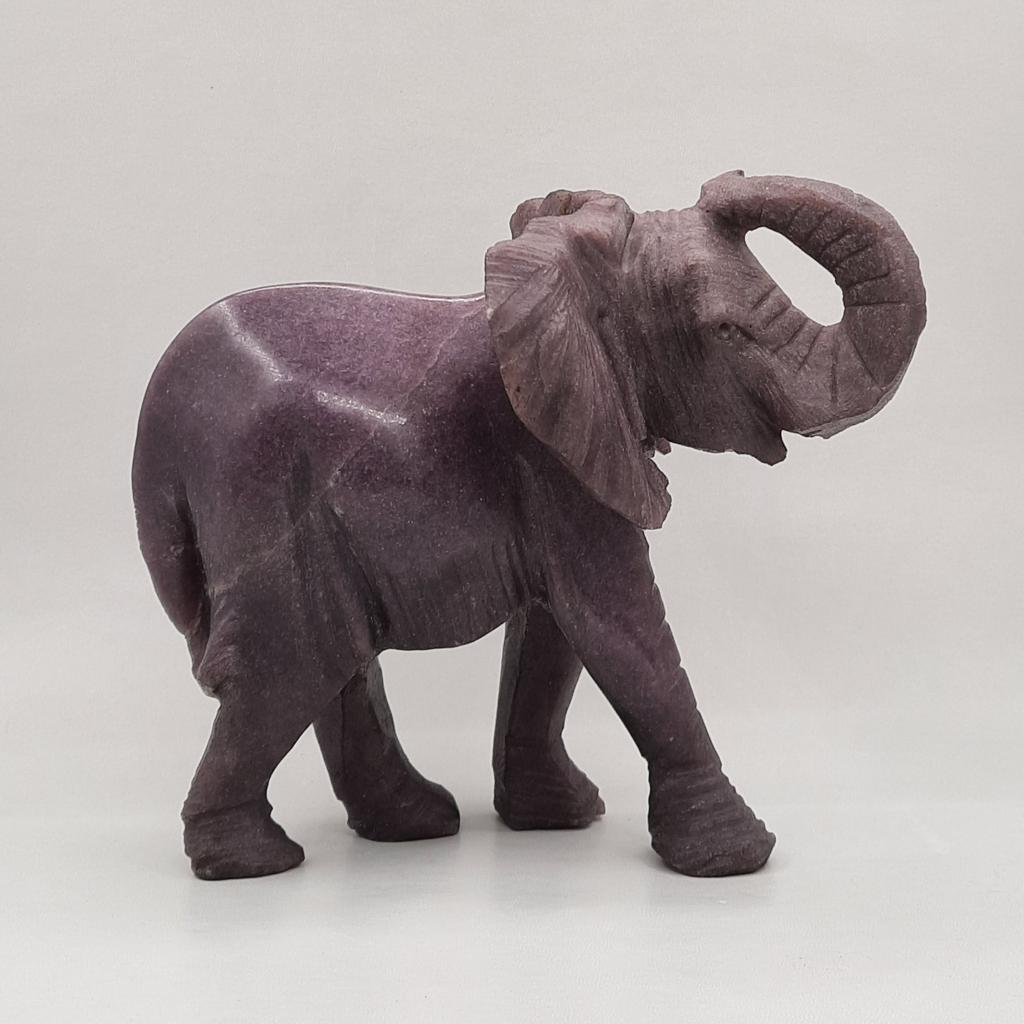 "Слон", лепидолит, Зимбабве