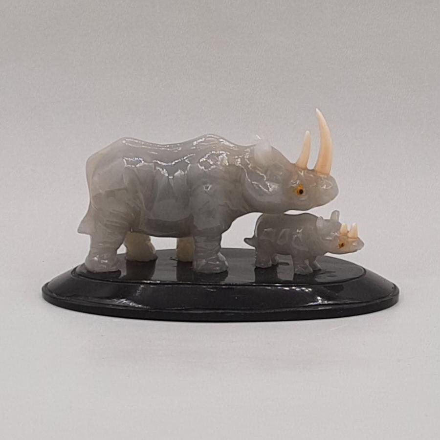 Скульптура "Носорог с детёнышем", агат