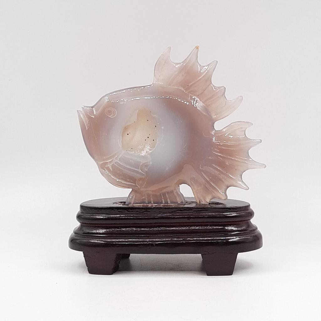 Скульптура "Рыбка", агат с друзой