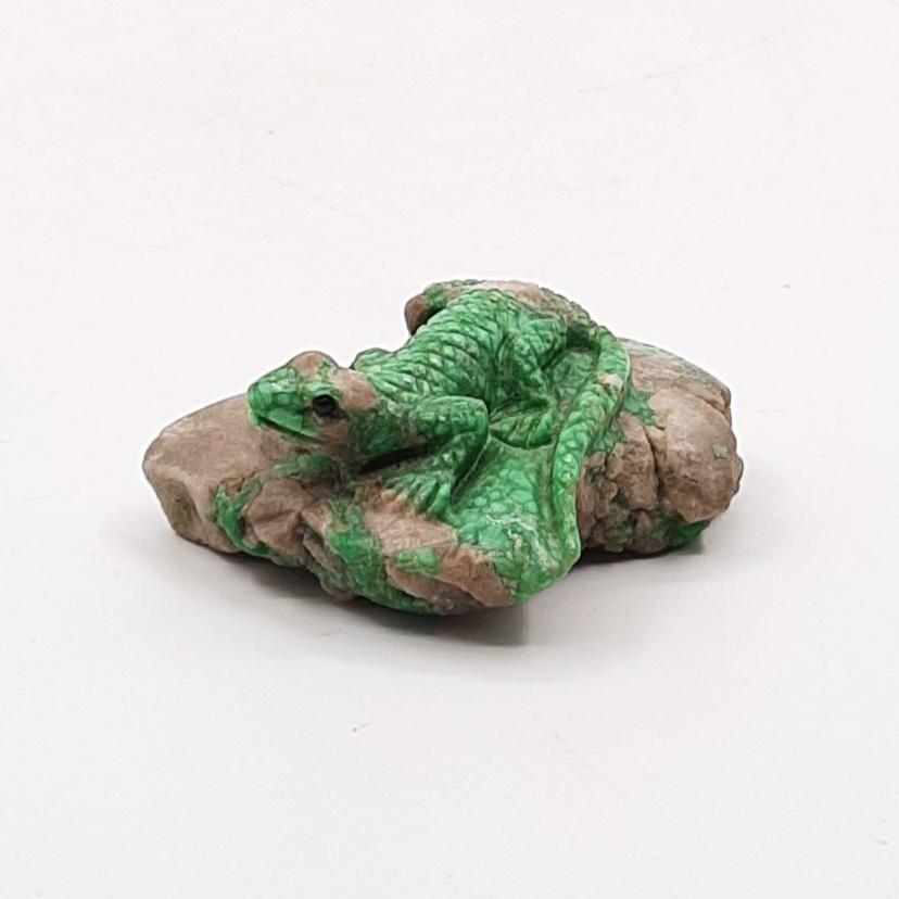 Скульптура "Ящерица", варисцит