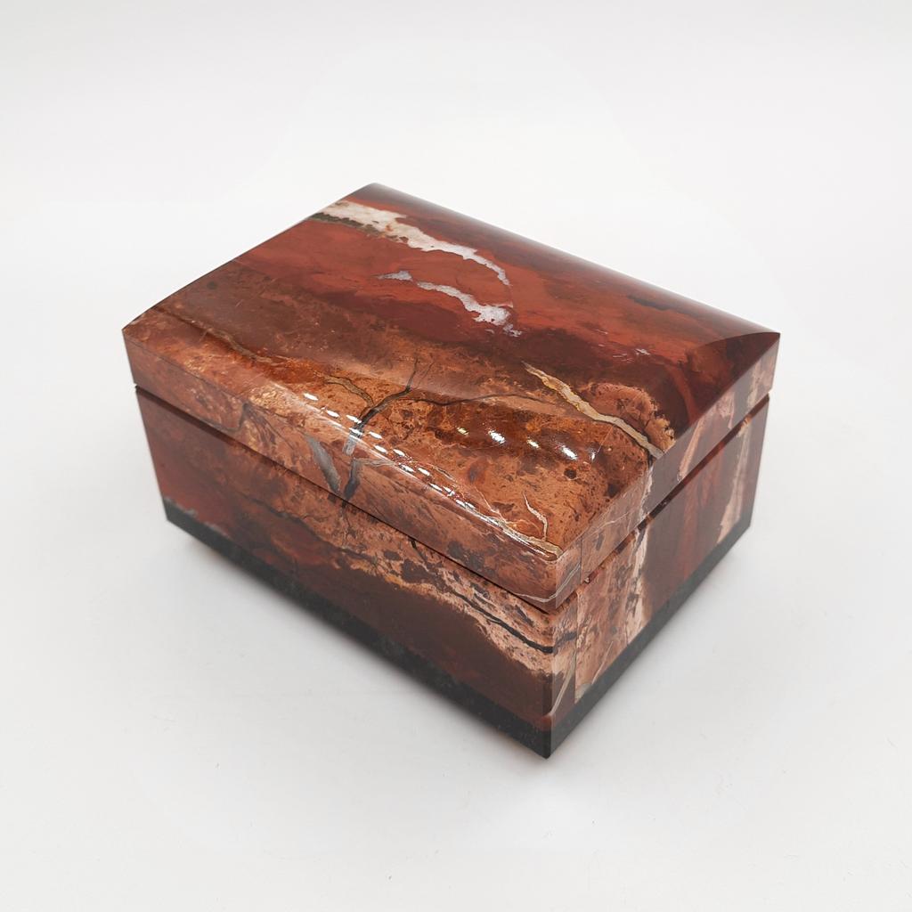 Шкатулка, яшма