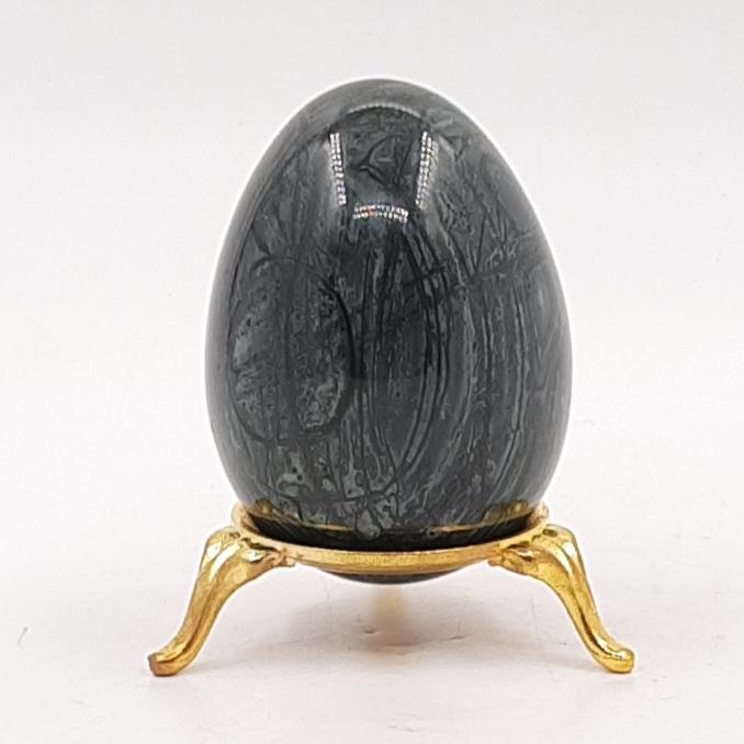 Яйцо, тингуаит, Россия, Кольский полуостров, Хибины