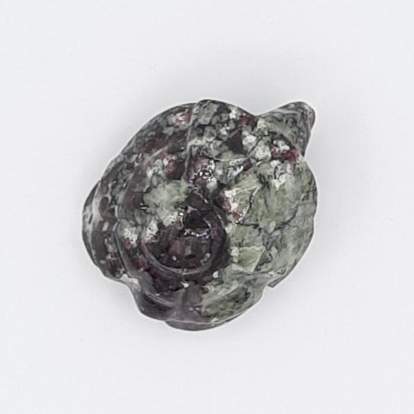 "Черепаха", эвдиалит