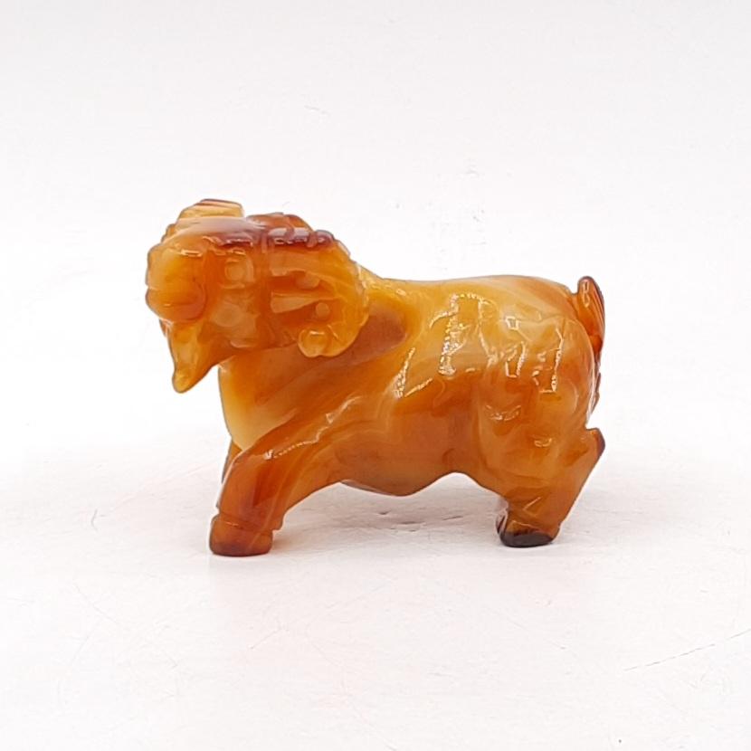 "Буйвол", агат сердоликовый