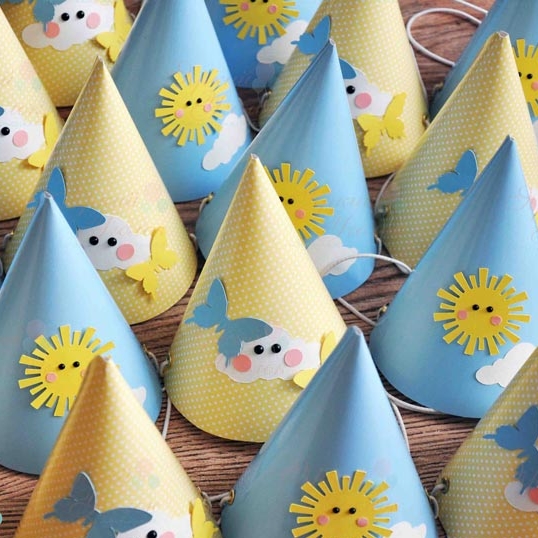 Колпачки с облачками, солнышком и бабочками