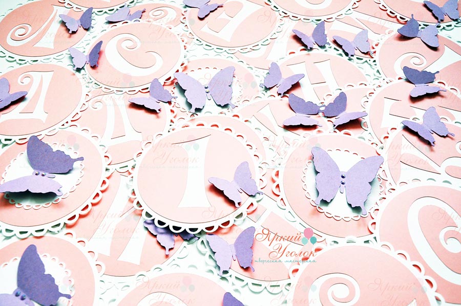 Гирлянда ажурные круги многослойная с бабочками