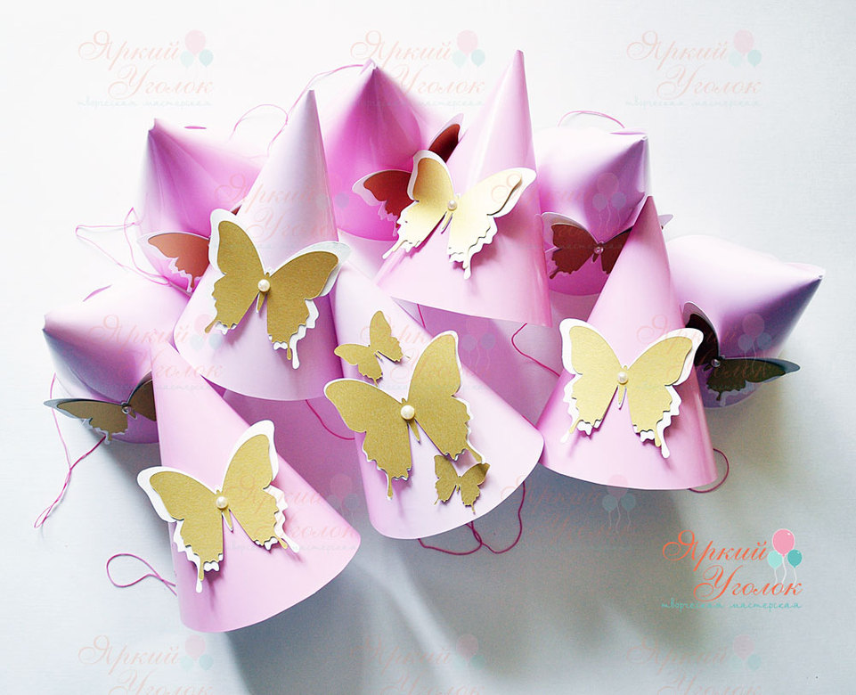 Колпачки розовые с золотыми бабочками