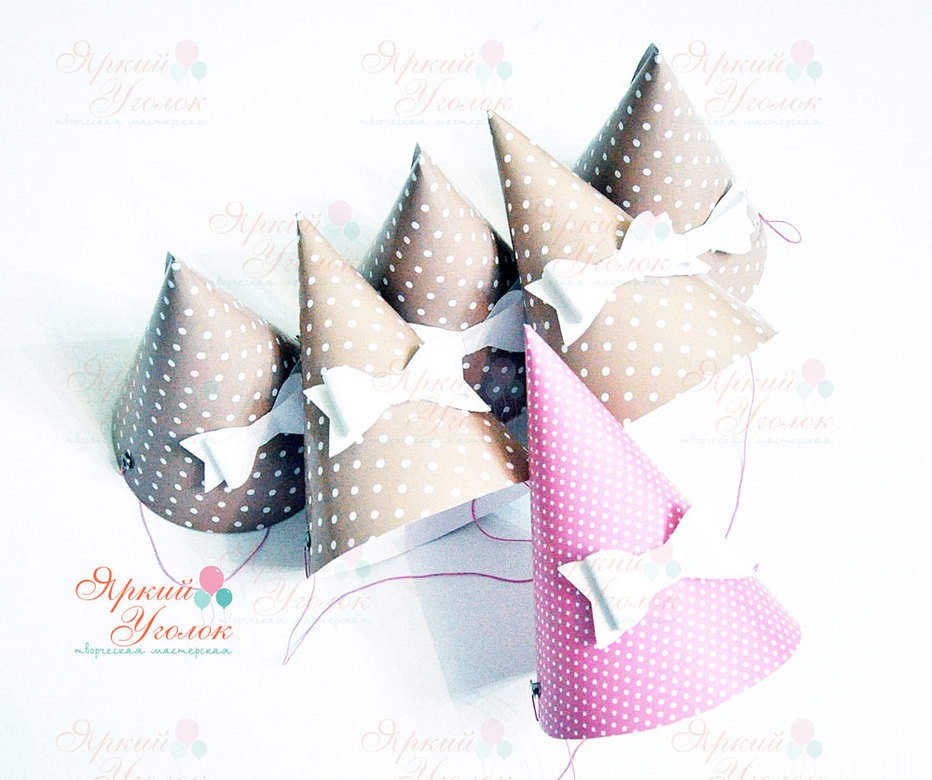 Колпачки бежевые, розовые с бантиками