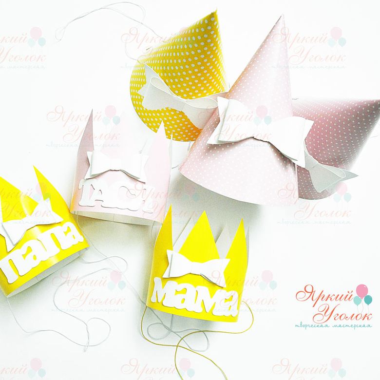 Колпачки и короны с бантиками