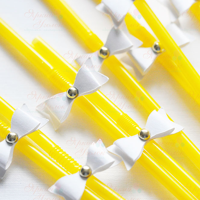 Пластиковые трубочки с бантиками