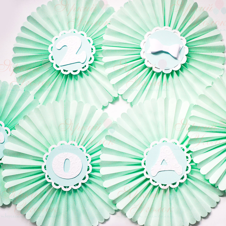 Веерные круги (бумажные фанты) "Бантики"