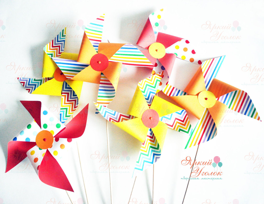 Декоративные вертушки яркие