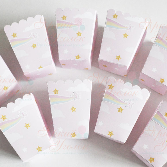 Стаканчики для сладостей или попкорна с напечатанным декором звезды