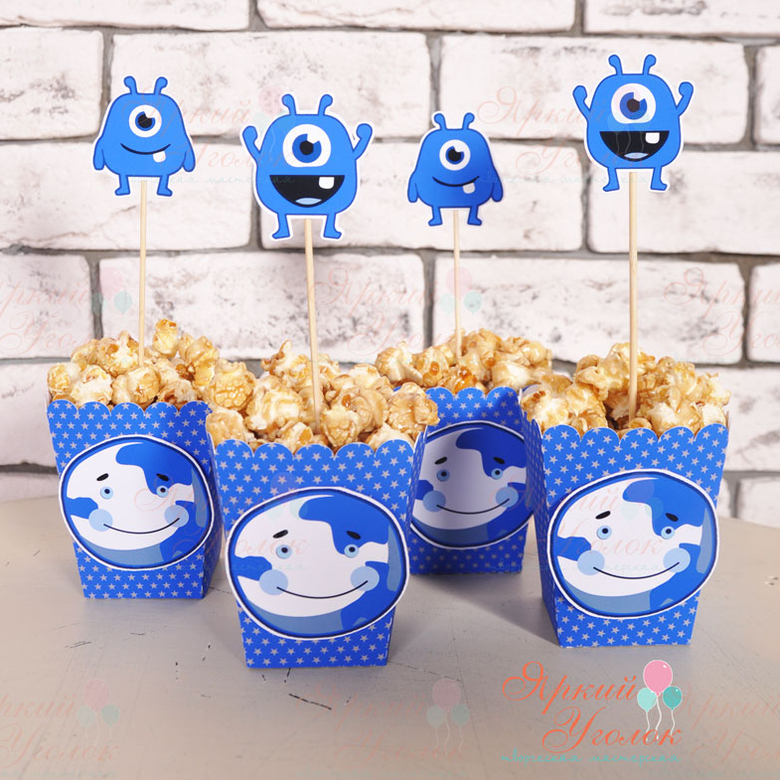 Стаканчики для сладостей или попкорна с напечатанным декором "Космос"