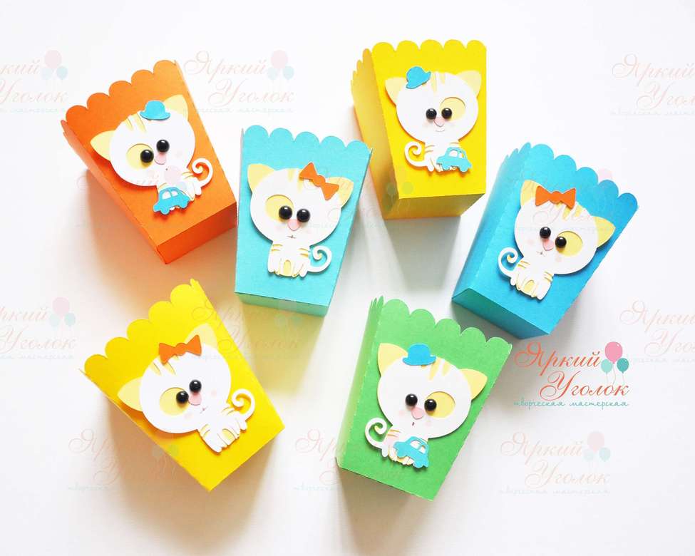 Стаканчики для сладостей или попкорна с объемным декором "Котики"