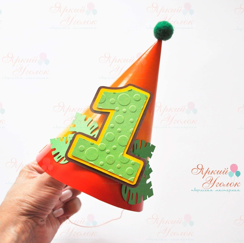 Колпачок со сложным объемным декором и цифрой