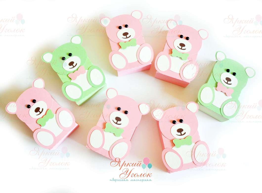 Бонбоньерка в форме мишек