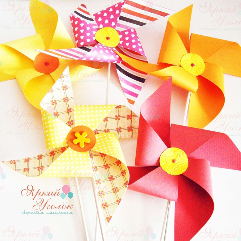 Яркие декоративные вертушки