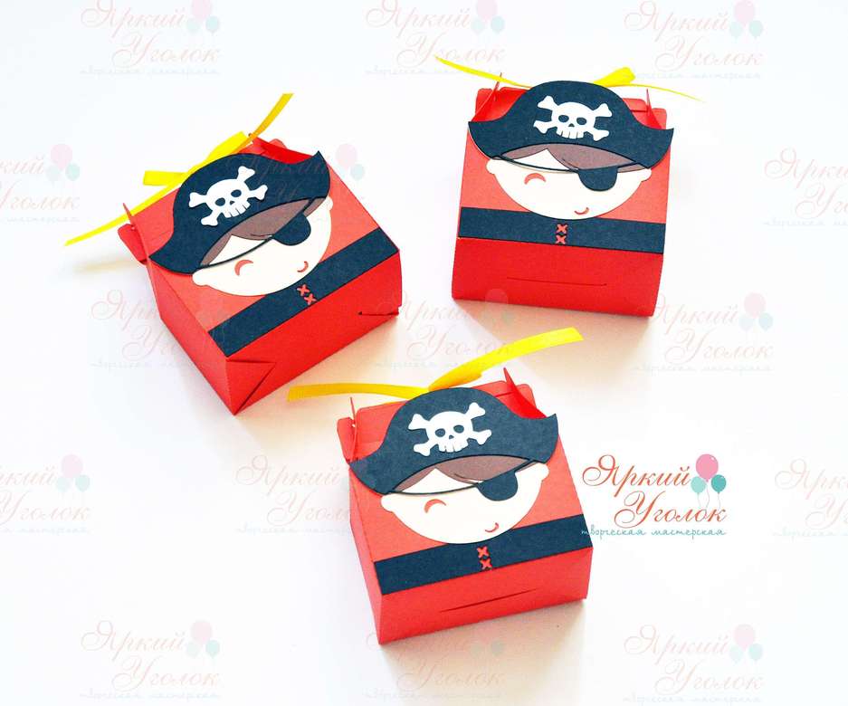 Бонбоньерка сундучок "Пираты"
