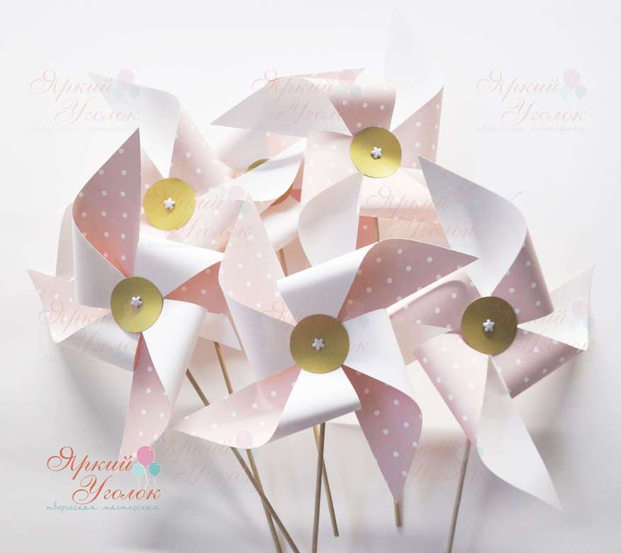 Декоративные вертушки в горошек