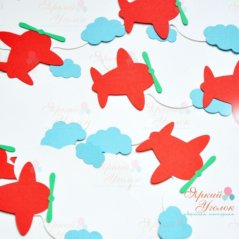 Карточками для пожеланий из отдельных элементов "Самолетики"